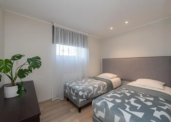 Roosikrantsi * Tallinn